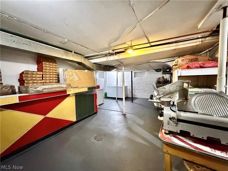 1111 Niles Cortland Road NE, Howland, OH 44484 Photo 31