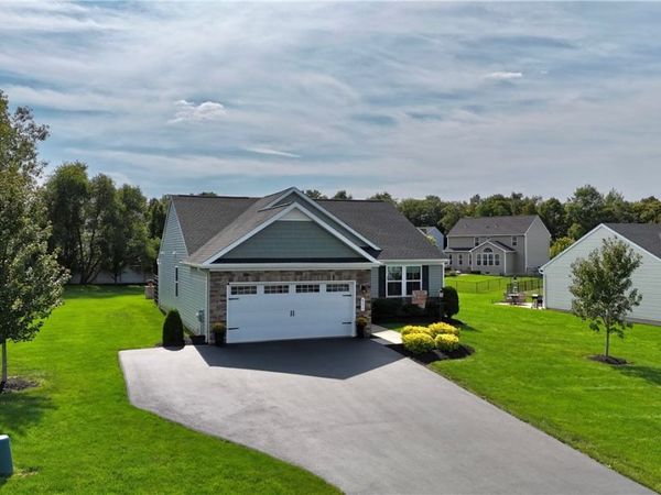 6175 Omega Drive , Farmington, NY 14425