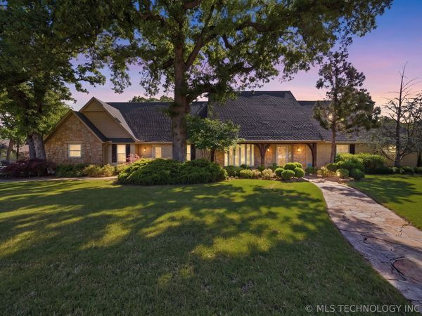 9905 S Maplewood Avenue, Tulsa, OK 74137