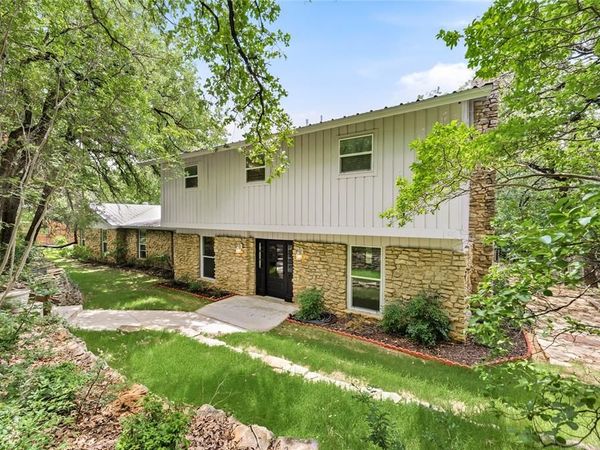 2127 Los Robles Street, Grapevine, TX 76051