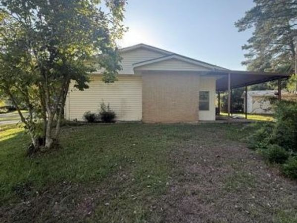 1336 John Street, Prentiss, MS 39474