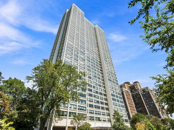 1700 E 56th Street , Unit 2209, Chicago, IL 60637