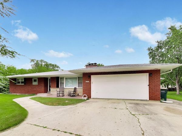 10S021 Plainfield Naperville Road , Naperville, IL 60564