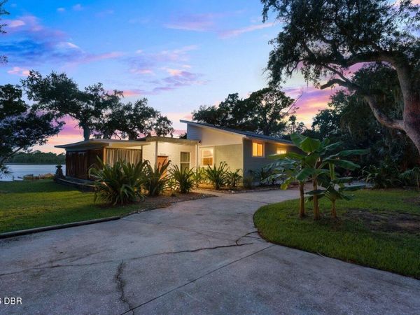 5528 W Bayshore Drive, Port Orange, FL 32127
