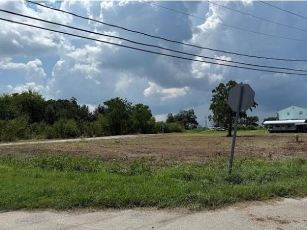 Lot 17 18 MAPLE Street, St Bernard, LA 70085
