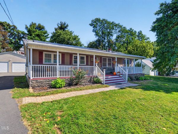 10 Kitty Lane, Rensselaer, NY 12144