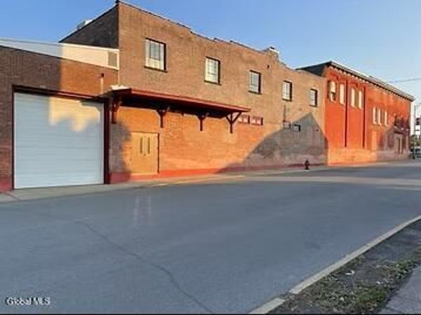 2600 6th Avenue, Troy, NY 12180