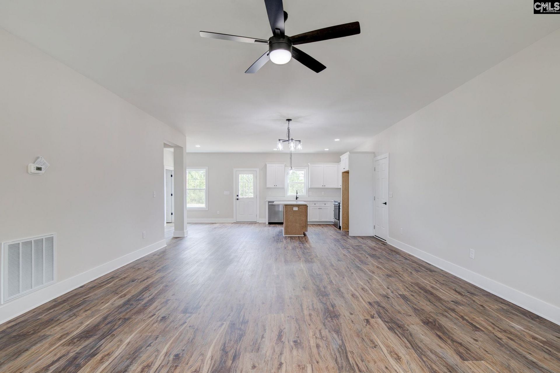 1506 Hall Road  Photo 7