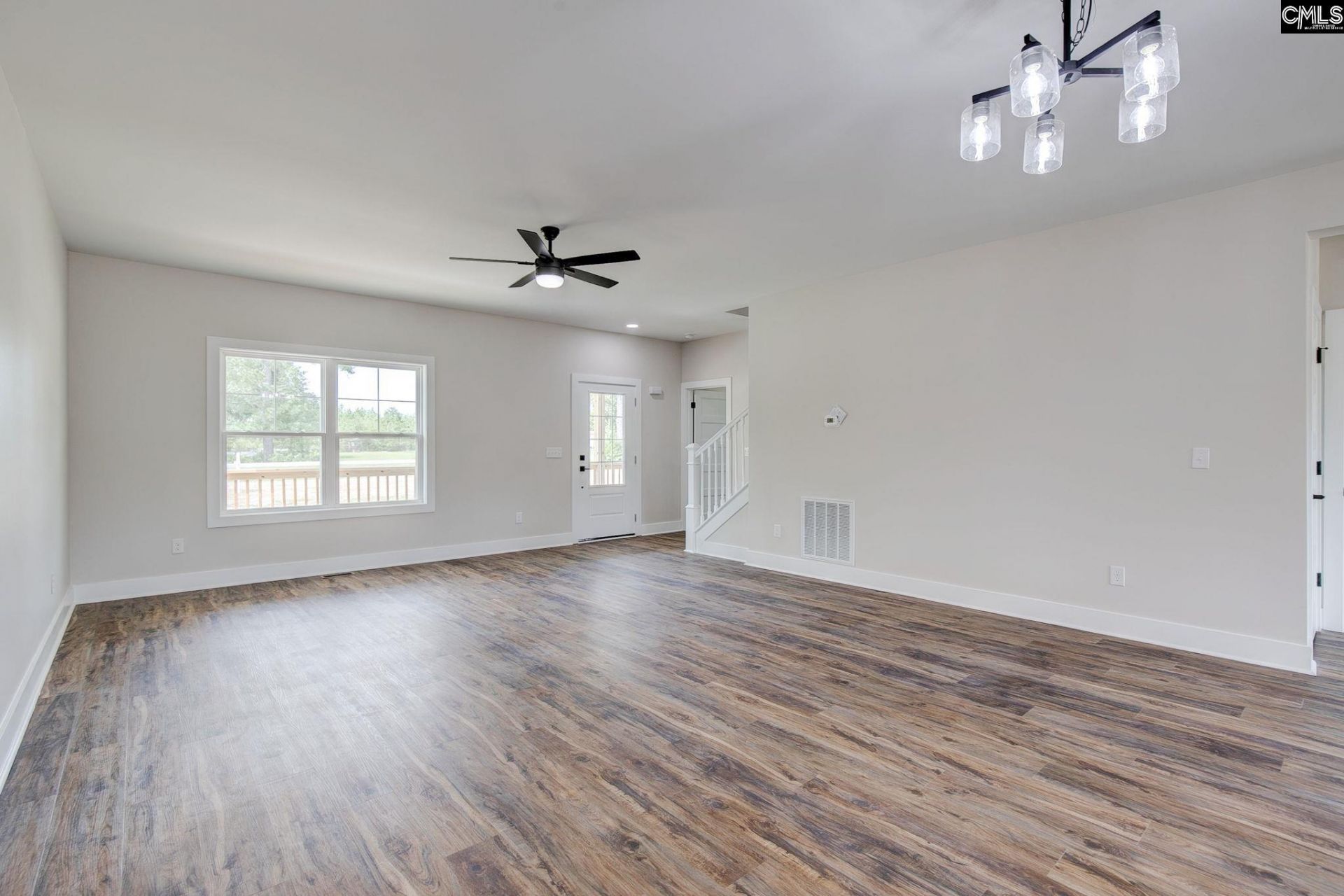 1506 Hall Road  Photo 9