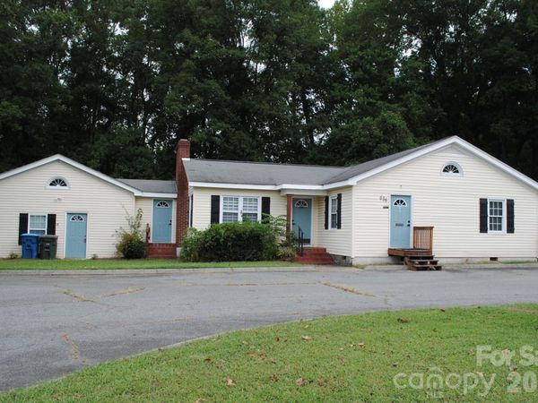 636 Statesville Boulevard , Salisbury, NC 28144