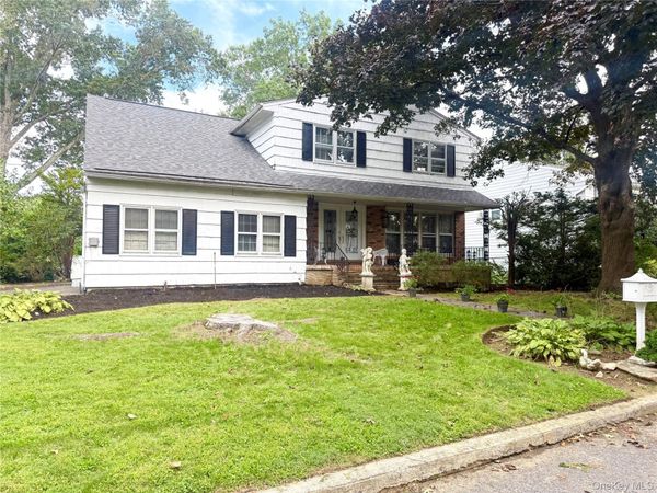 20 Old Farm Road, Scarsdale, NY 10583