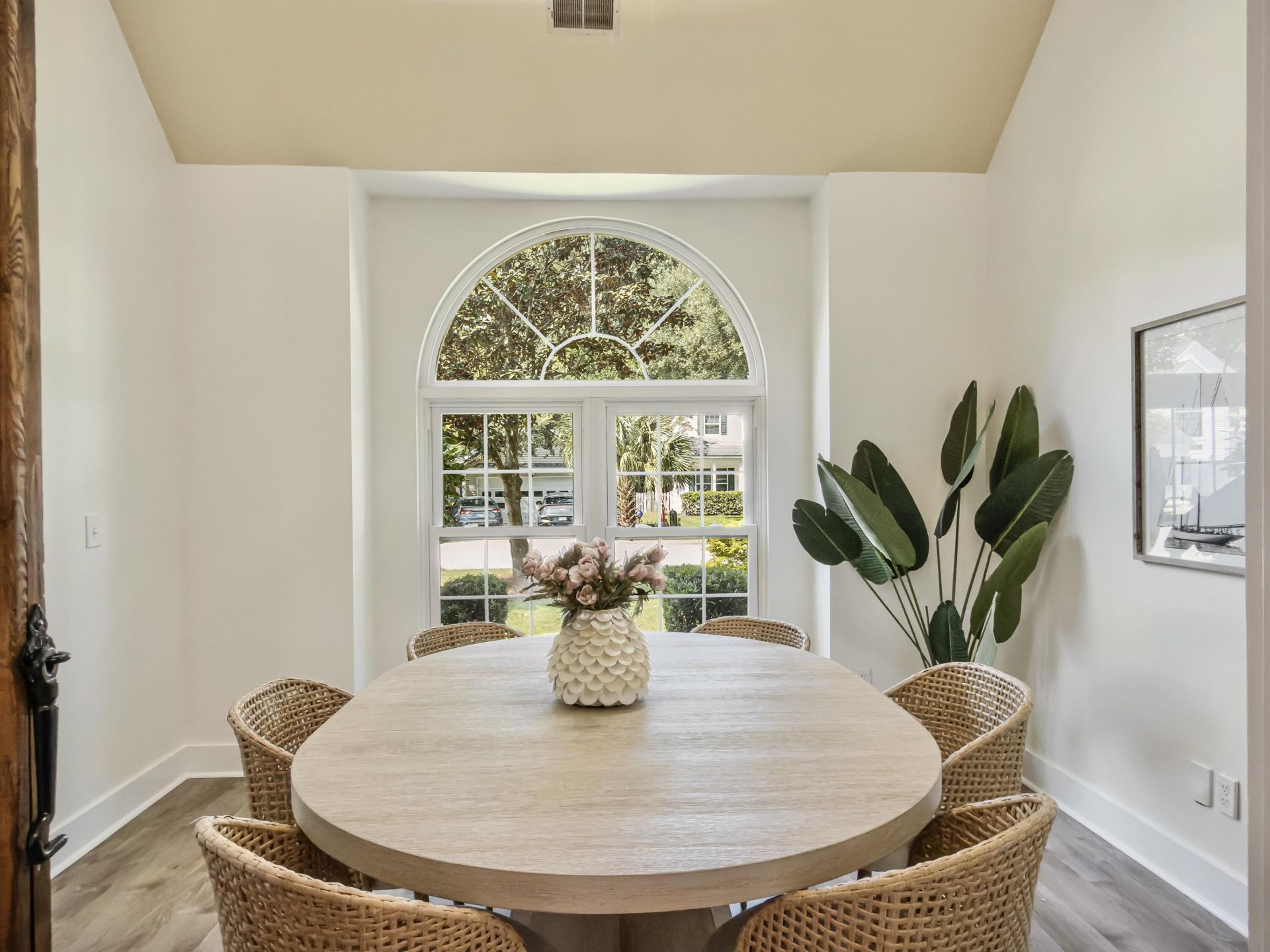 2085 Country Manor Drive Photo 17