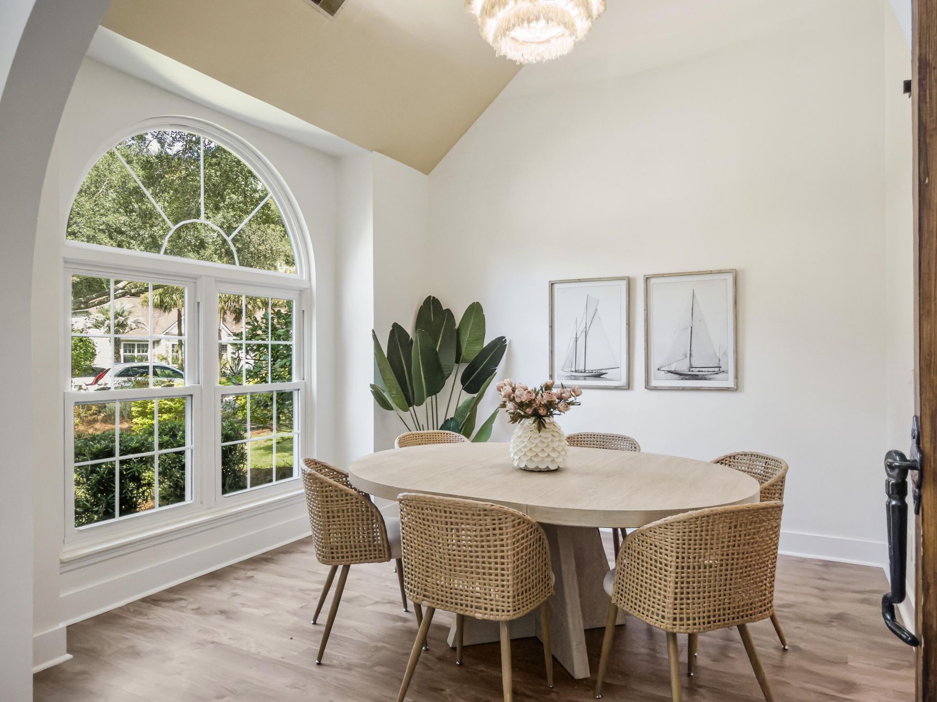 2085 Country Manor Drive Photo 18