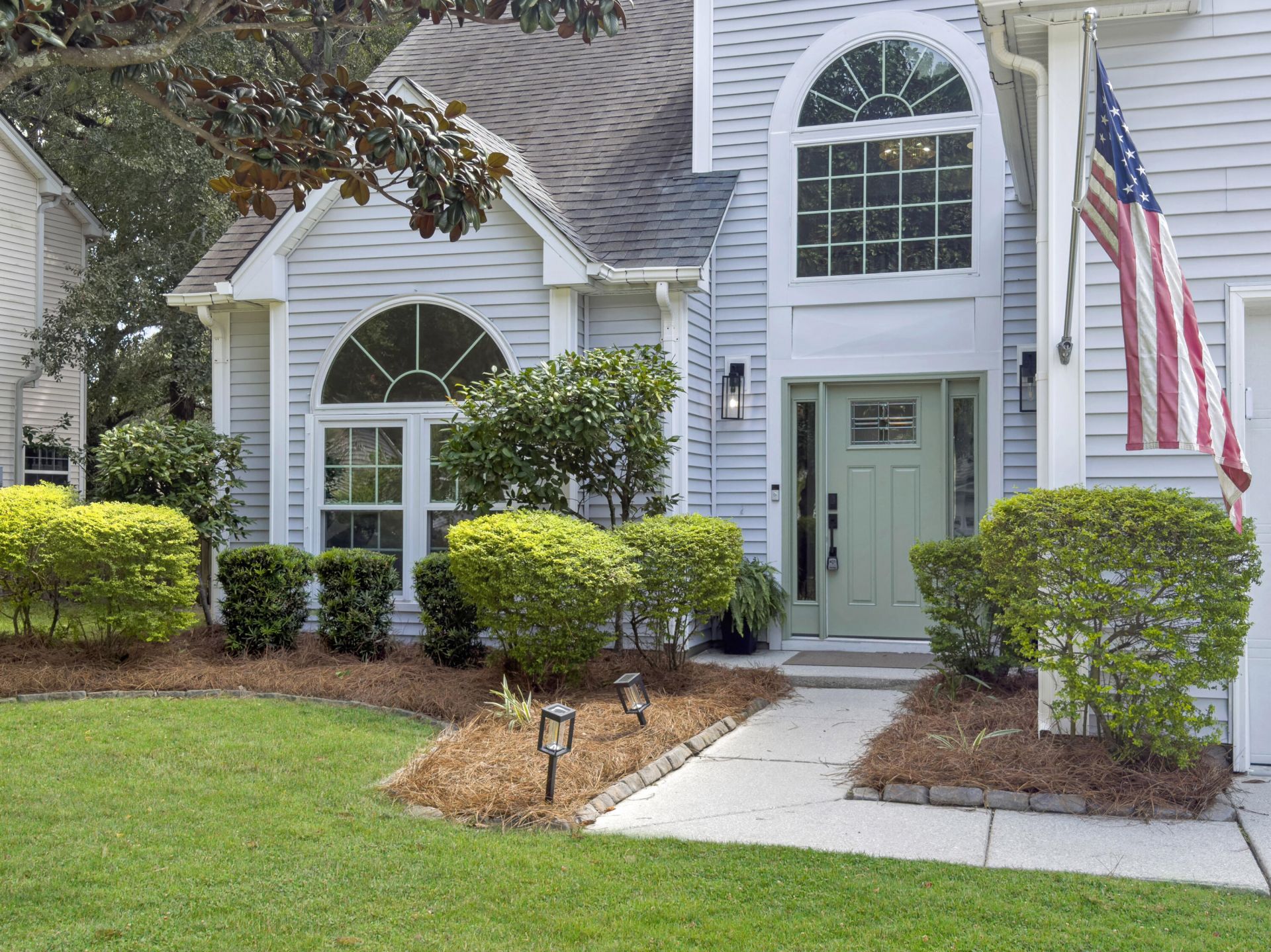 2085 Country Manor Drive Photo 6