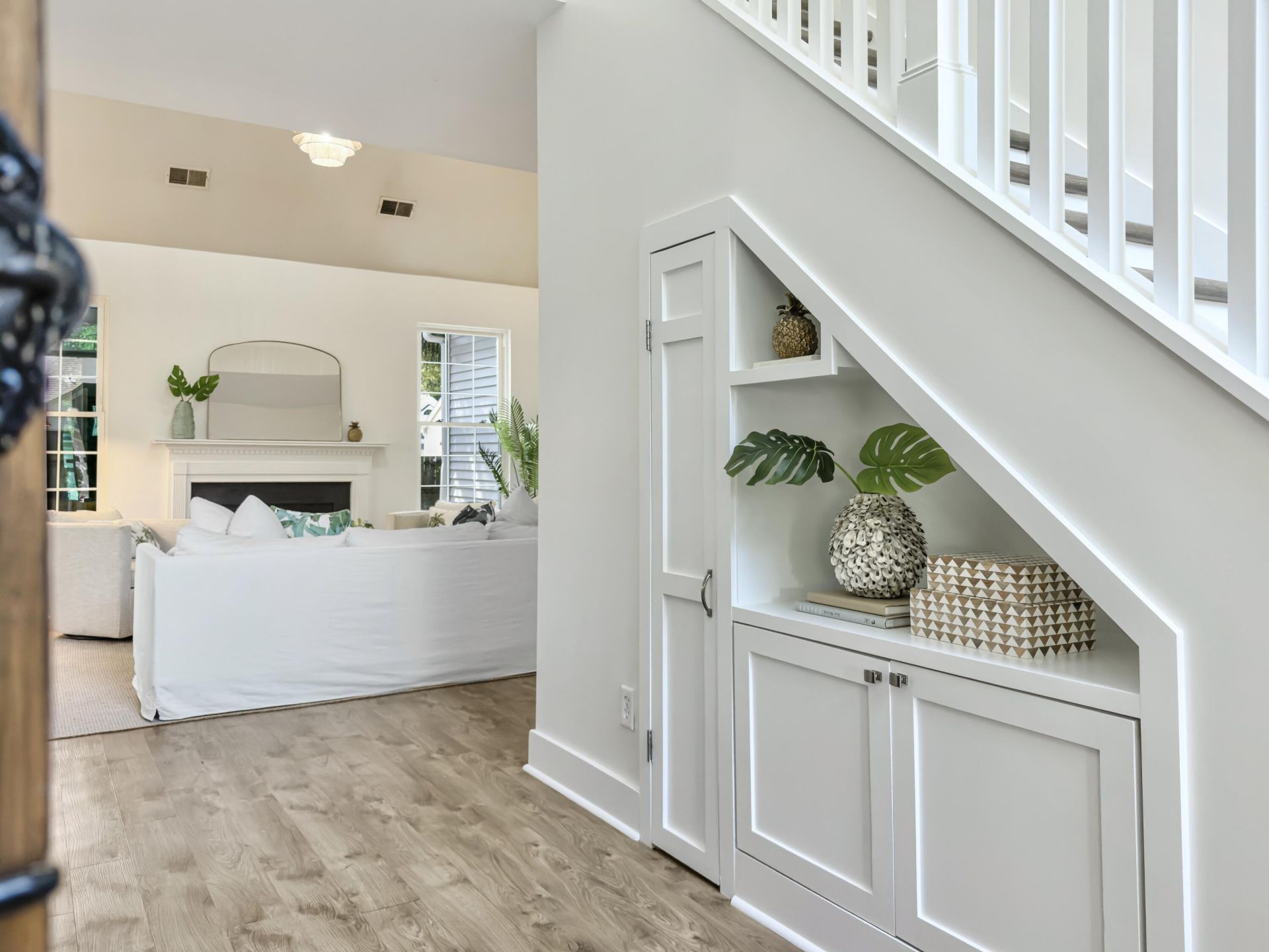 2085 Country Manor Drive Photo 8