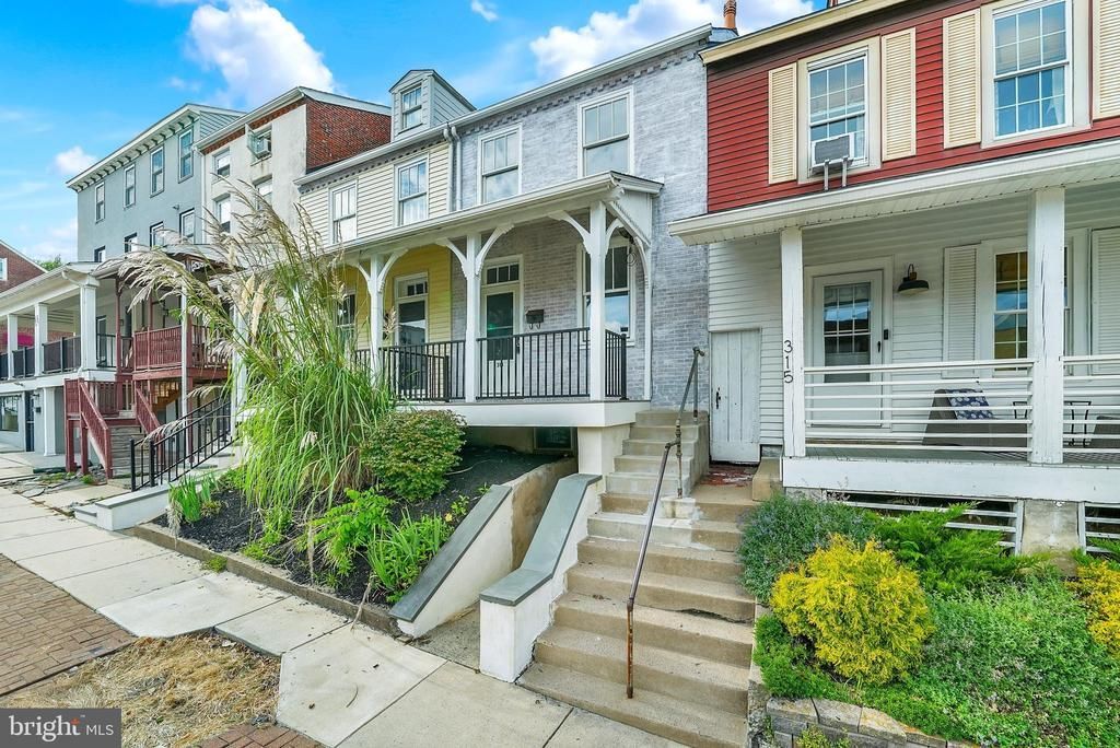 313 E STATE STREET, KENNETT SQUARE, PA 19348