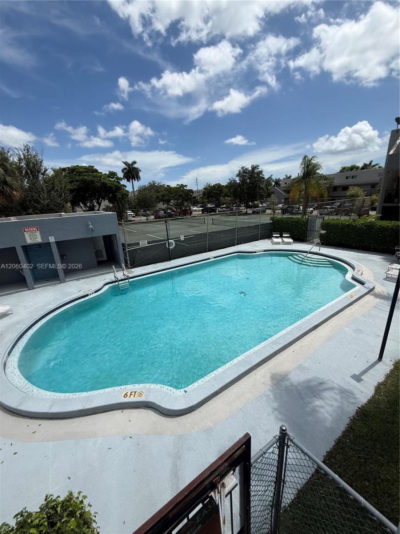 30 NW 87th Ave, Unit C219, Miami, FL 33172 Photo
