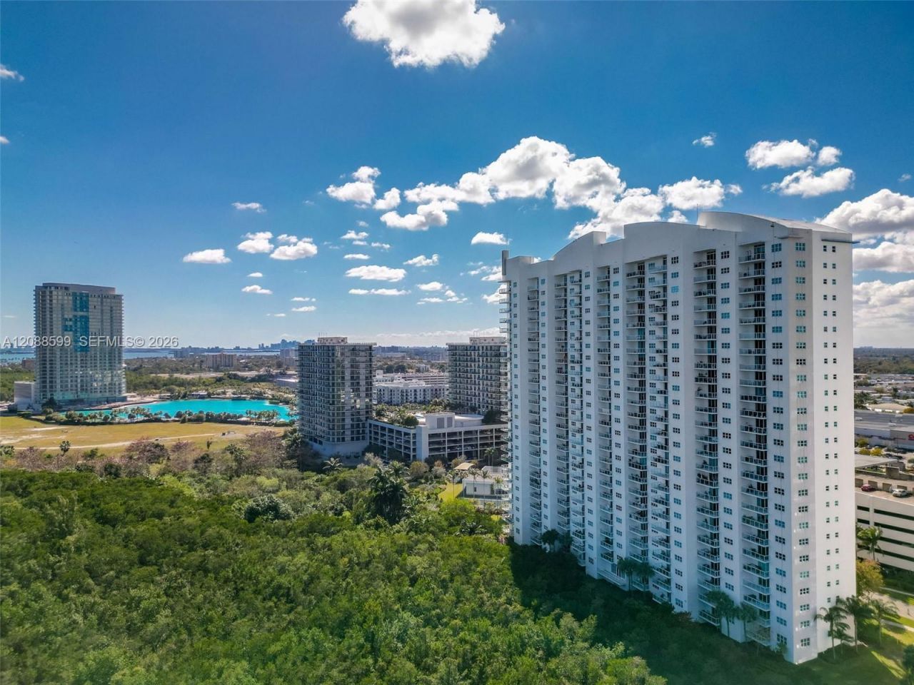 14951 Royal Oaks Ln , Unit 701, North Miami, FL 33181 Photo