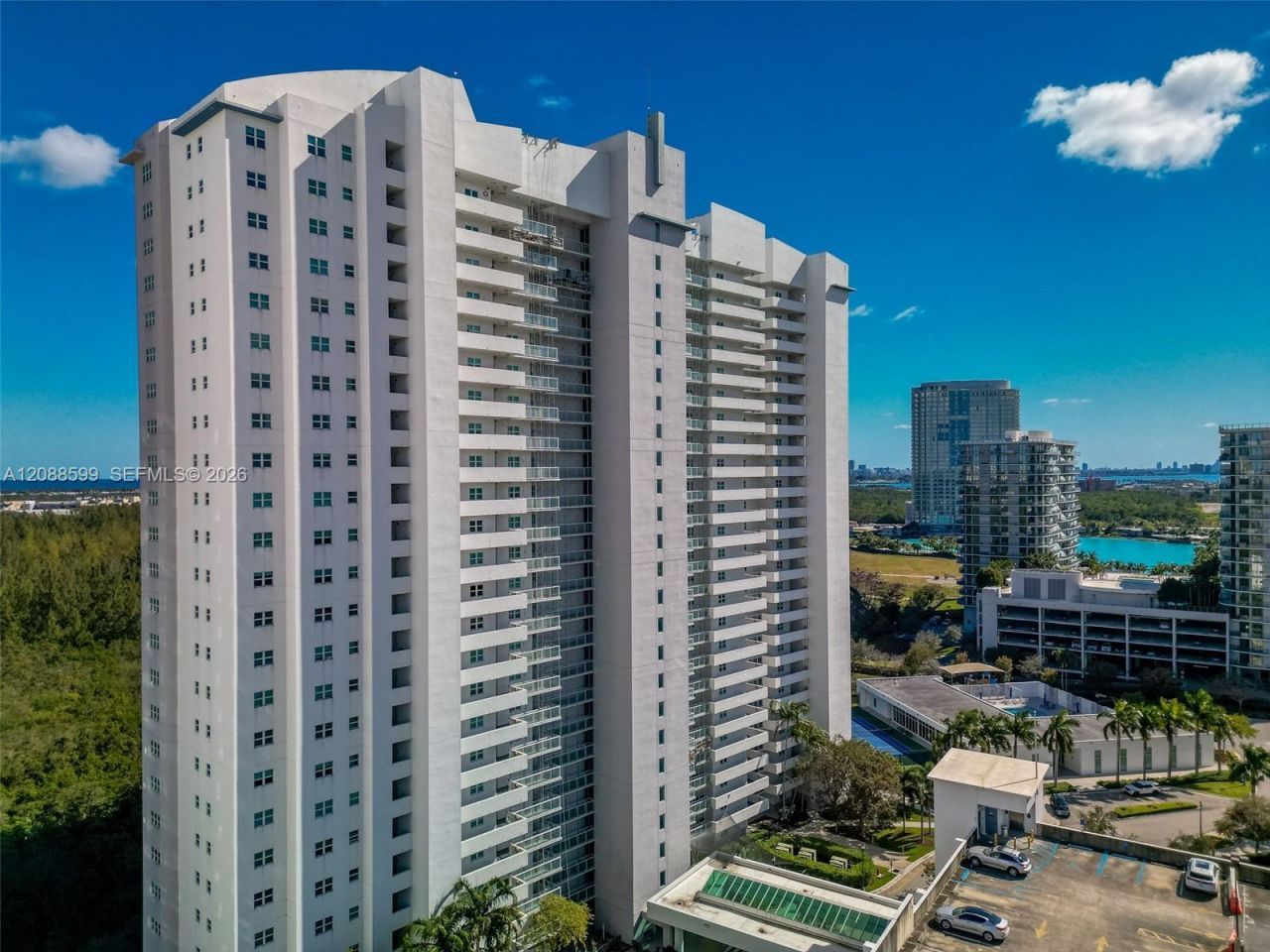 14951 Royal Oaks Ln , Unit 701, North Miami, FL 33181 Photo