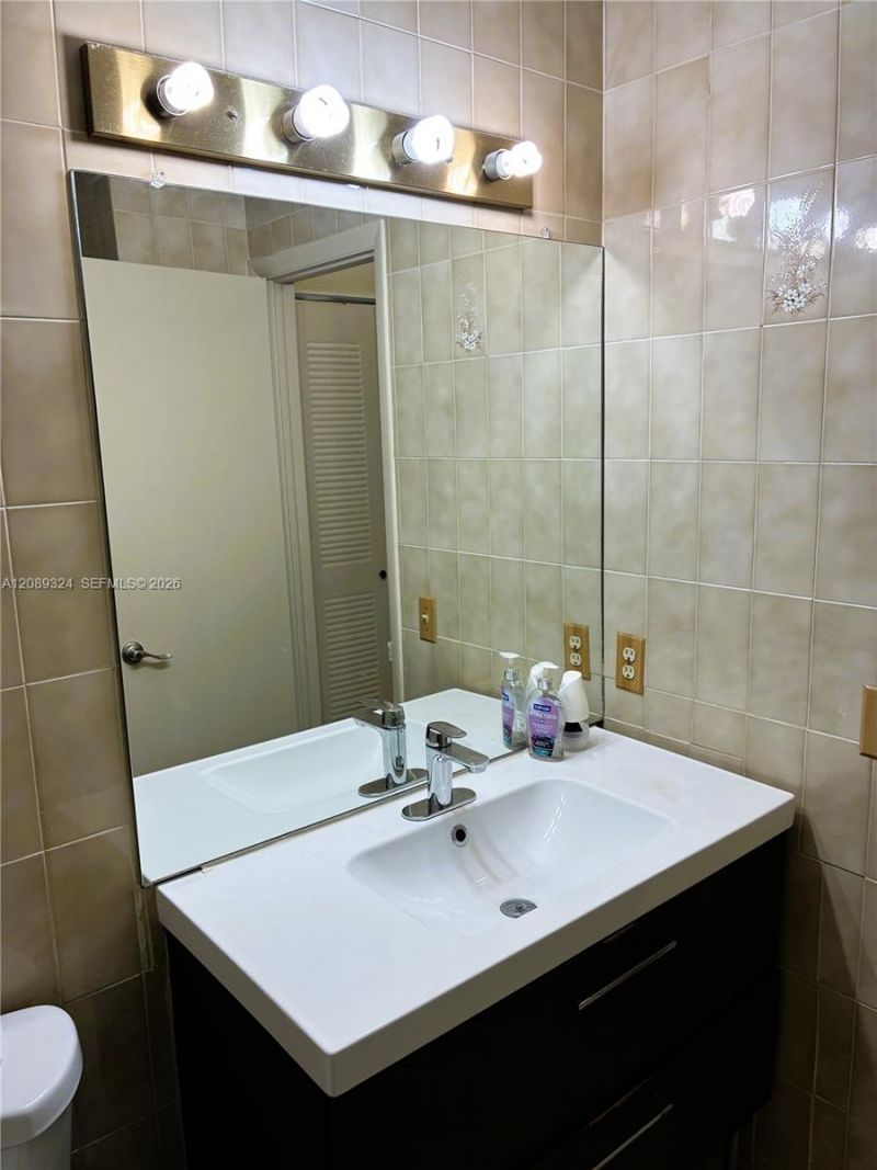 9324 SW 132nd St, Miami, FL 33176 Photo