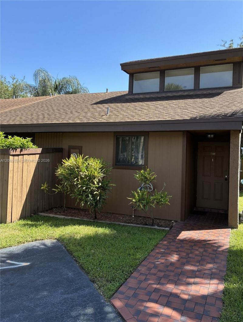 9324 SW 132nd St, Miami, FL 33176 Photo