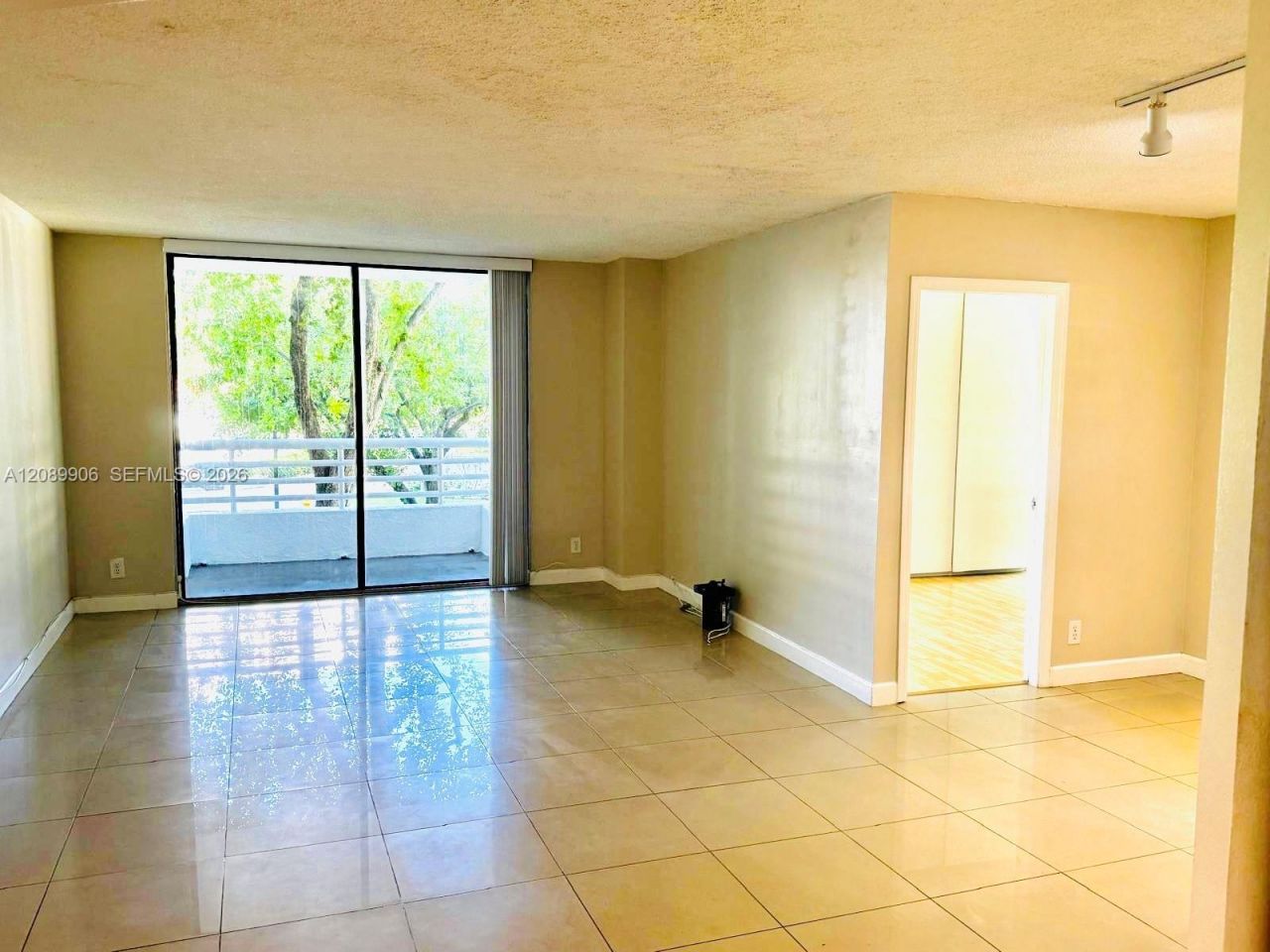 3300 NE 192nd St, Unit 206, Aventura, FL 33180 Photo
