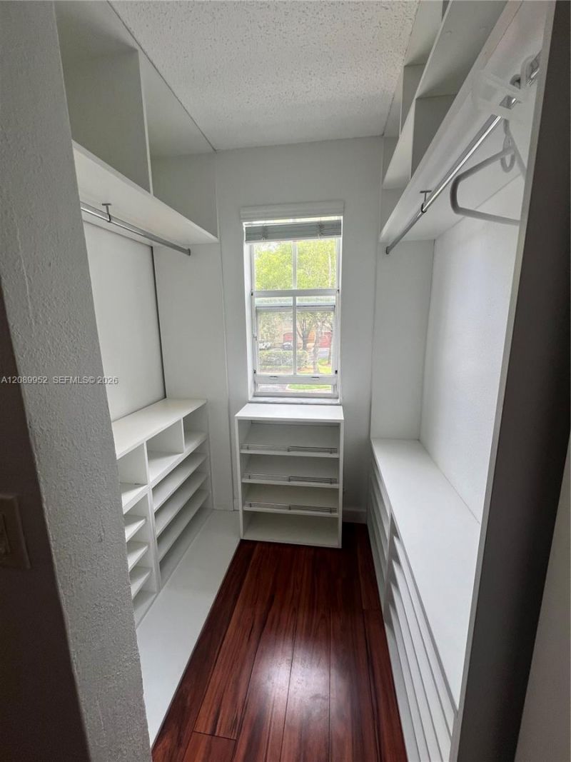 2496 Centergate Dr , Unit 201, Miramar, FL 33025 Photo