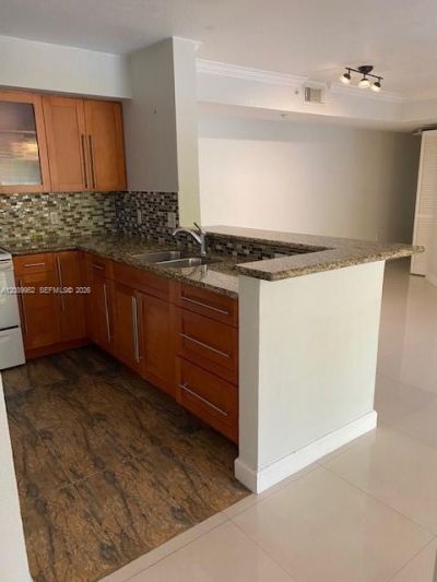 2496 Centergate Dr , Unit 201, Miramar, FL 33025 Photo