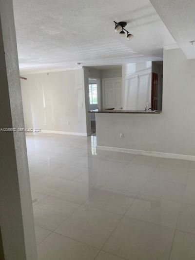 2496 Centergate Dr , Unit 201, Miramar, FL 33025 Photo