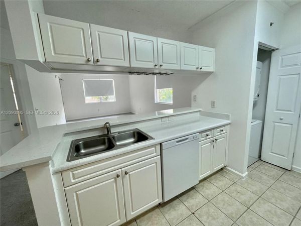 17125 N Bay Rd , Unit 3213, Sunny Isles Beach, FL 33160