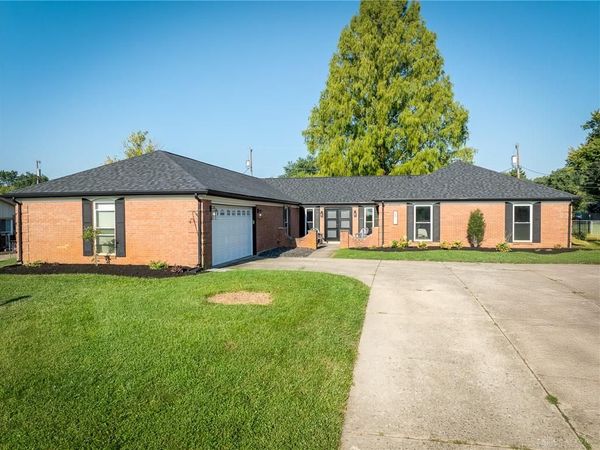 2411 Brown Bark Drive, Beavercreek, OH 45431