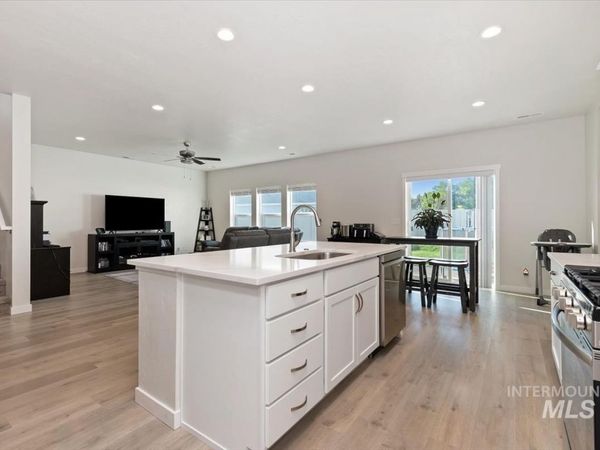 219 W Willow Dale Dr., Kuna, ID 83634