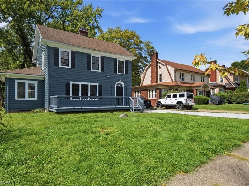 814 Crestview Avenue, Akron, OH 44320 Photo 3