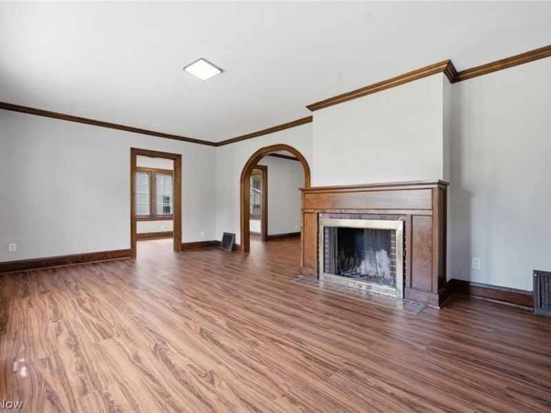 814 Crestview Avenue, Akron, OH 44320 Photo 4