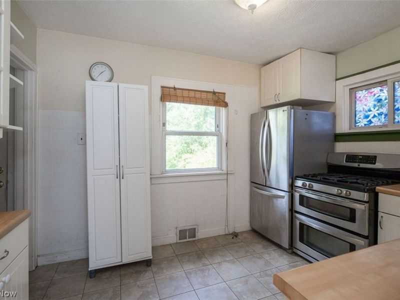 13107 Cranwood Park Boulevard, Garfield Heights, OH 44125 Photo 10