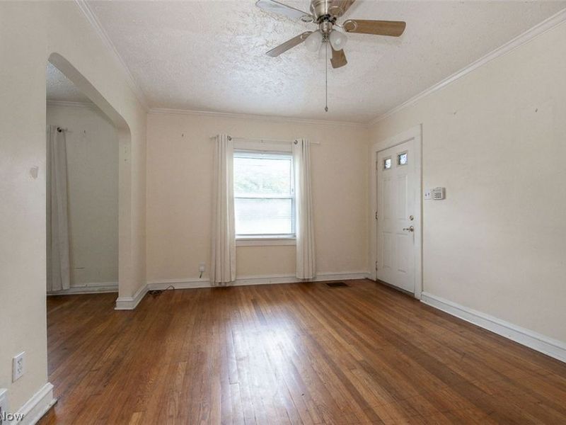 13107 Cranwood Park Boulevard, Garfield Heights, OH 44125 Photo 5