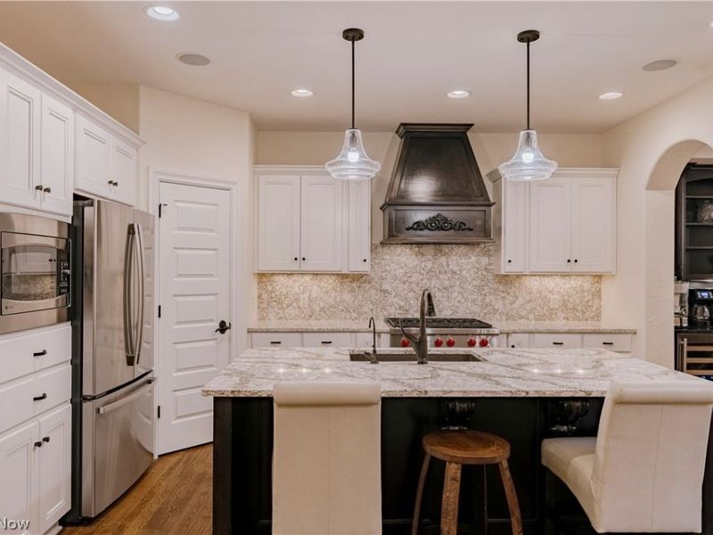 7734 Bainbridge Road, Chagrin Falls, OH 44023 Photo 13