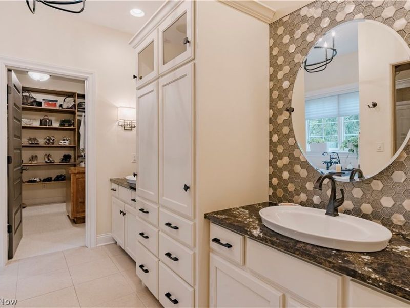7734 Bainbridge Road, Chagrin Falls, OH 44023 Photo 23