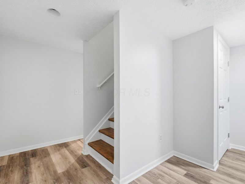 5203 Hickory Grove , Columbus, OH 43214 Photo 29