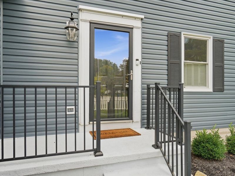 5203 Hickory Grove , Columbus, OH 43214 Photo 3
