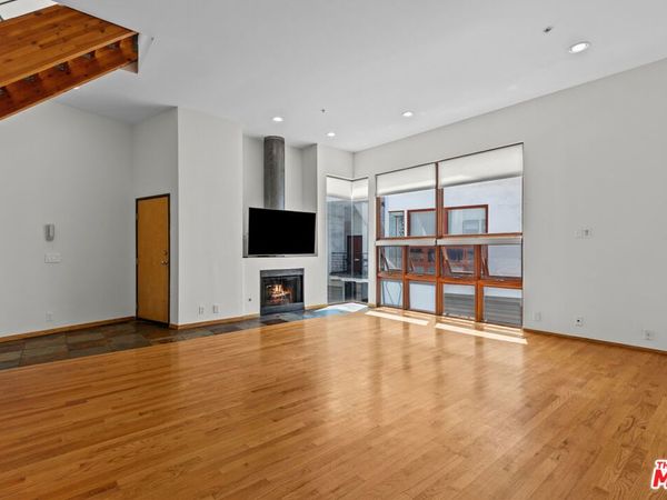 343 Rennie Avenue , Unit 7, Venice, CA 90291