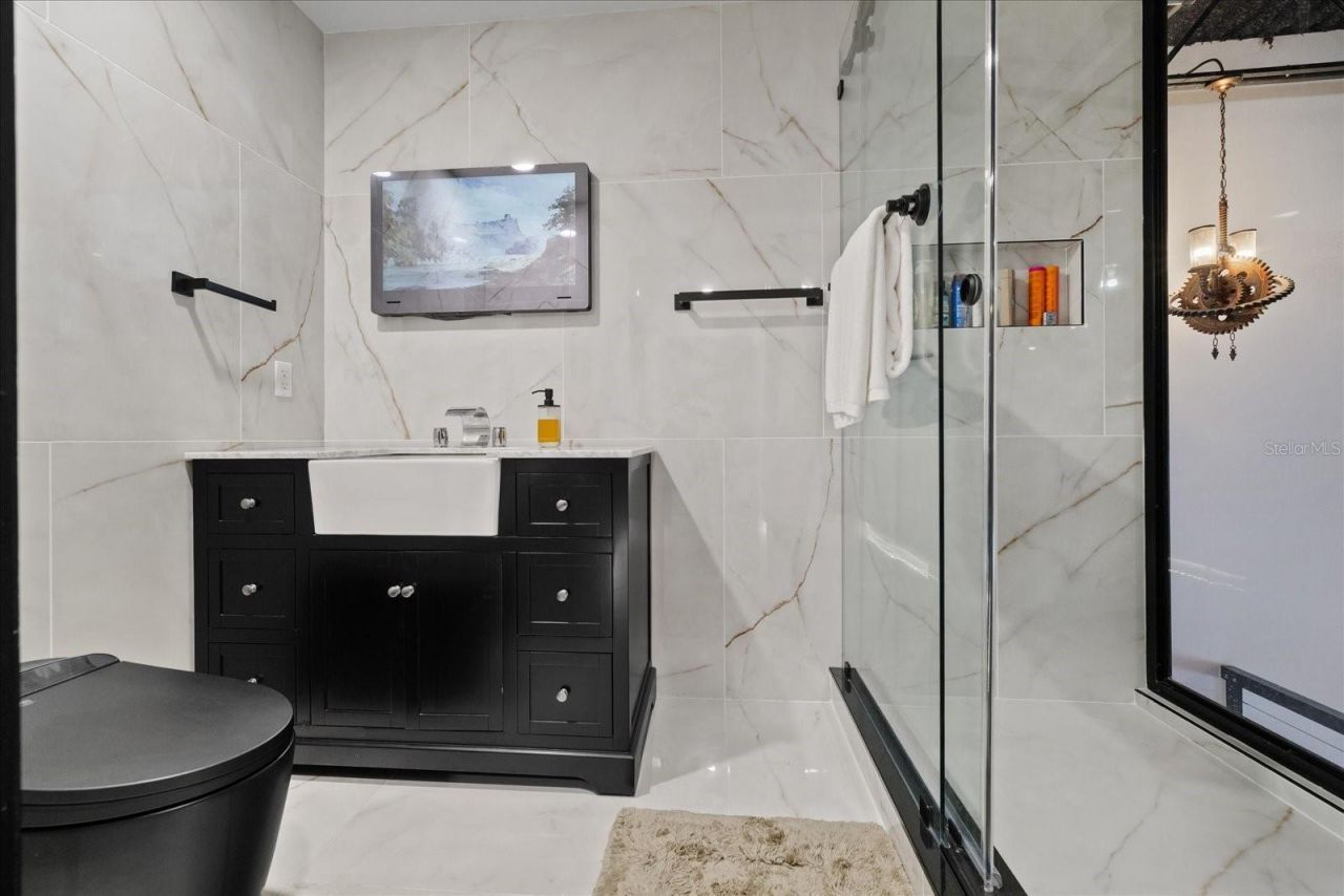 6500 Motor Enclave Way, Unit 1403, Tampa, FL 33610 Photo