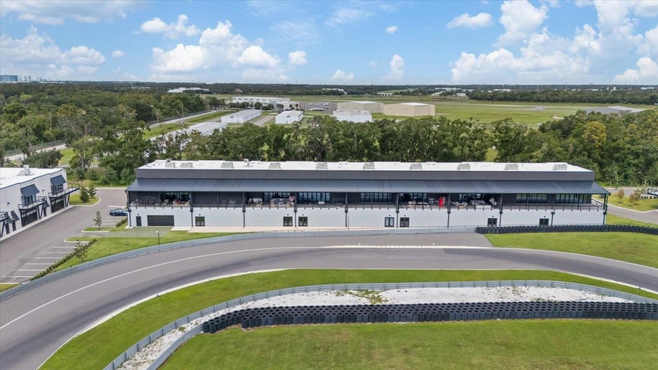 6500 Motor Enclave Way, Unit 1403, Tampa, FL 33610 Photo