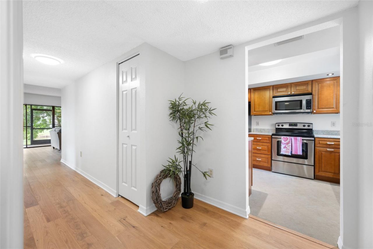 2467 Kingfisher Lane, Unit 101H, Clearwater, FL 33762 Photo