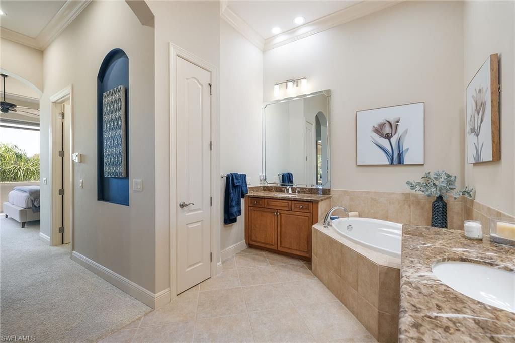 17015 Porta Vecchio Way, Unit 201, Naples, FL 34110 Photo