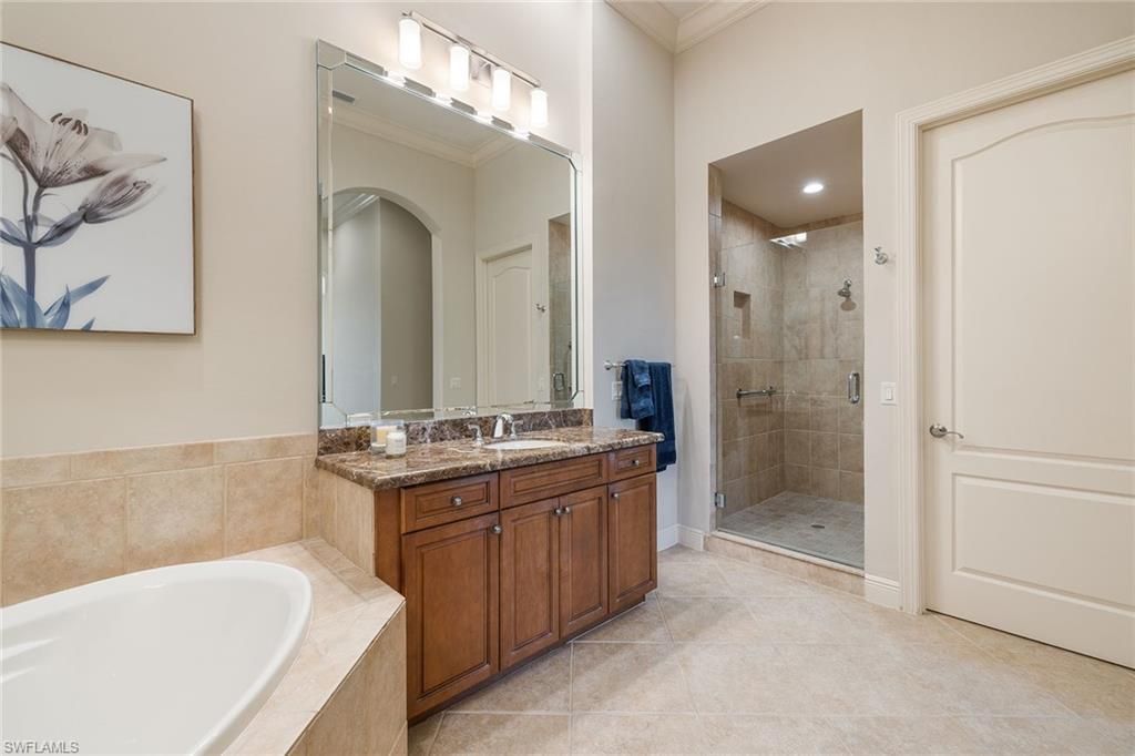 17015 Porta Vecchio Way, Unit 201, Naples, FL 34110 Photo