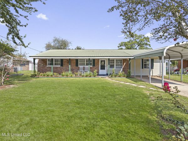 3214 Wesley Street, Pascagoula, MS 39567
