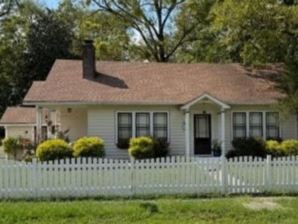 214 Pennsylvania Ave , Lebanon, TN 37087