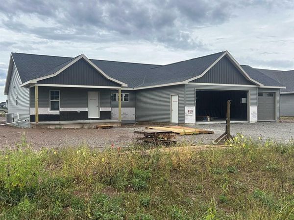8361 MARLO AVENUE, Neenah, WI 54956