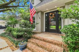1391 Parkshore Drive photo 4